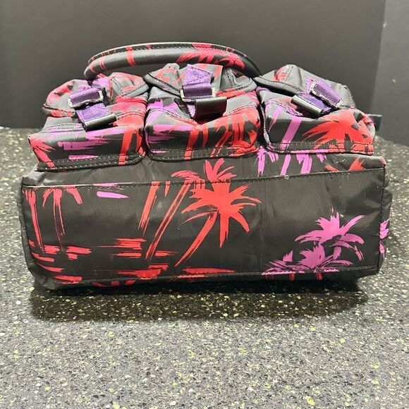 Diesel Palm Tree Vacation Tote - Picture 5 of 8